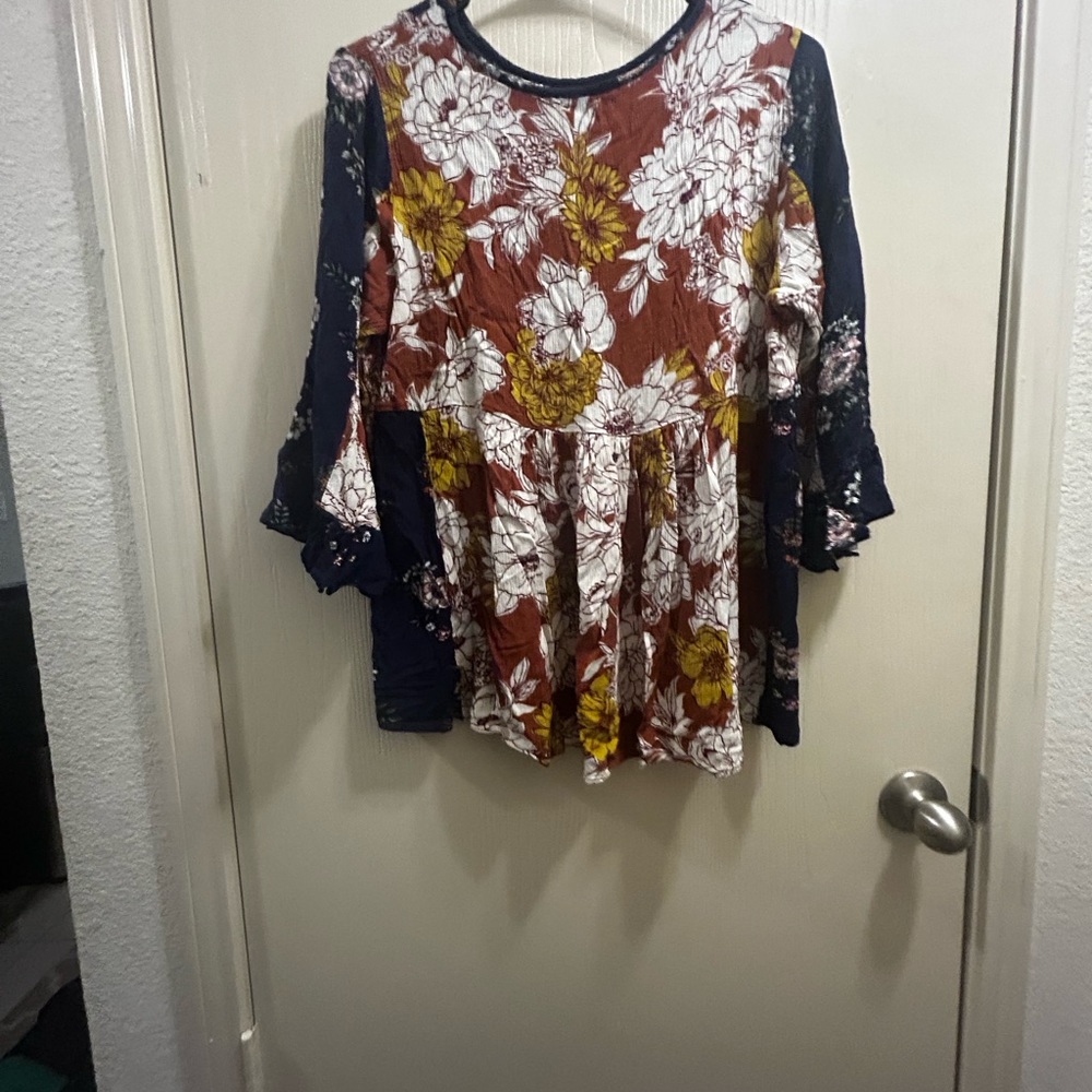 Floral, Navy blue and brown blouse